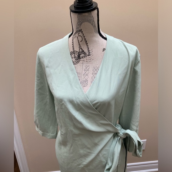 EVERLANE The Japanese GoWeave Long-Sleeve Mini Wrap Dress SZ 8 Like New - Picture 8 of 16